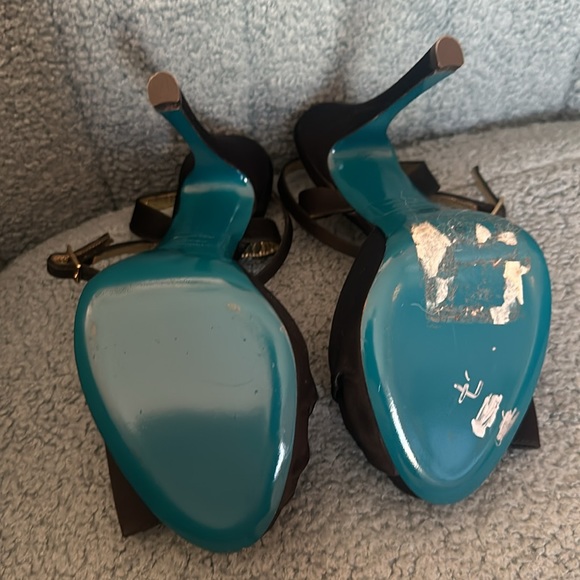 D Squared Satin Jewelled sandals. Perfect for prom NEVER WORN 37 fits US 6.5 - Picture 4 of 4